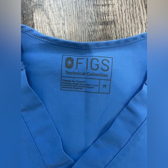 Fig Scrub Top - Picture 3 of 5